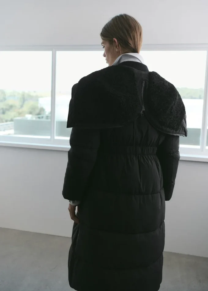 Anorak matelassé ajusté avec capuche