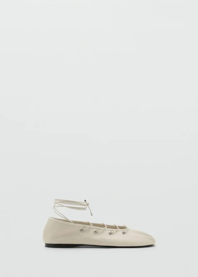 Ballerines en cuir à lanières croisées