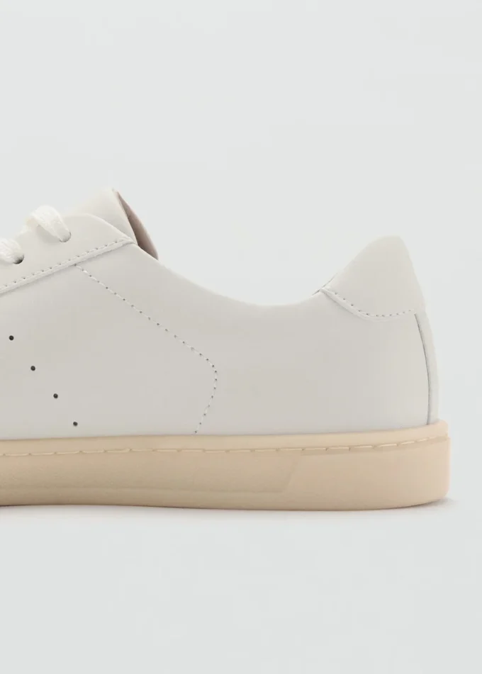 Baskets à empiècements en cuir