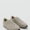 Baskets en daim