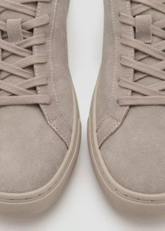Baskets en daim