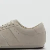 Baskets en daim