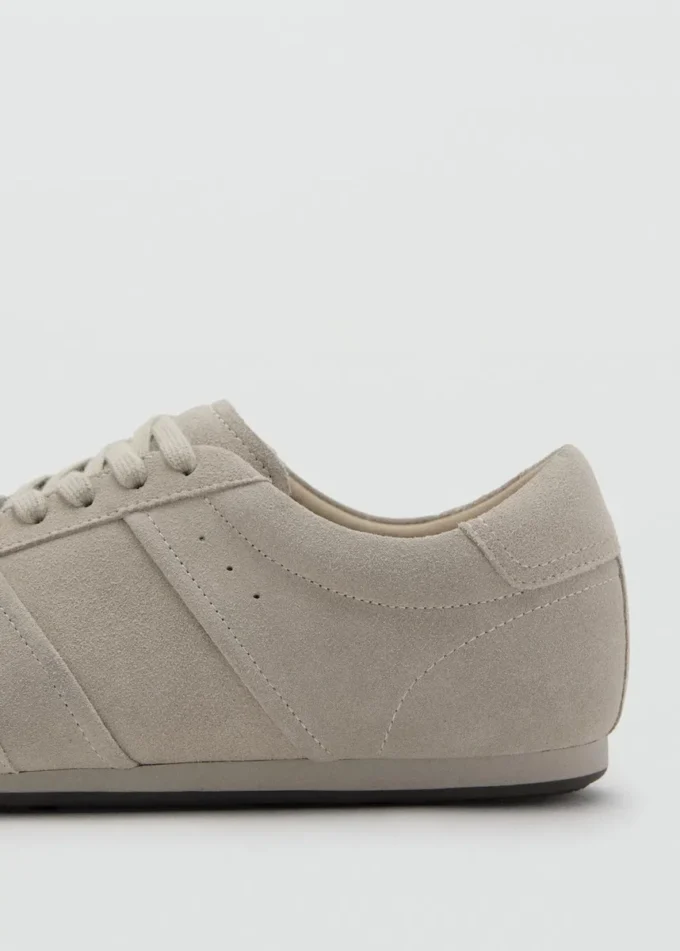 Baskets en daim