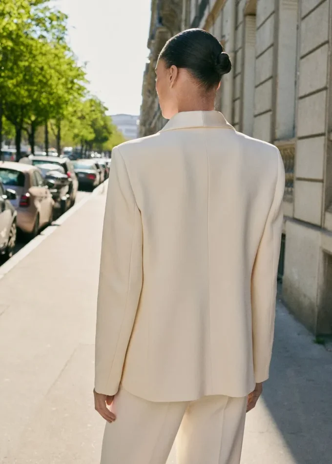 Blazer de costume avec revers en satin