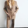 Blazer de costume en laine mélangée avec poches
