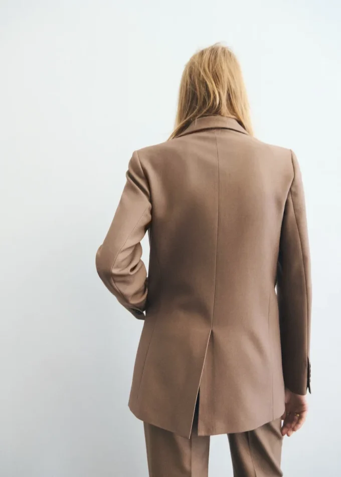Blazer de costume en laine mélangée avec poches