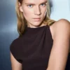 Blouse asymétrique avec détail métallique