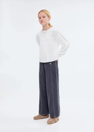 Blouse avec détails en dentelle