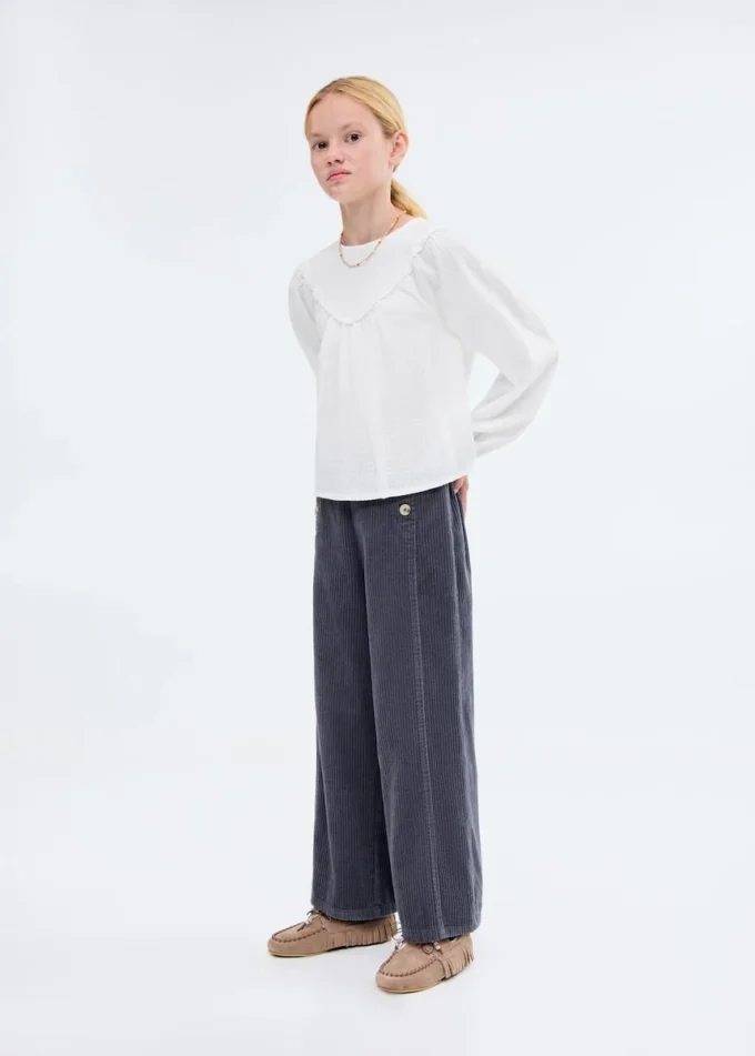 Blouse avec détails en dentelle Blouse avec détails en dentelle