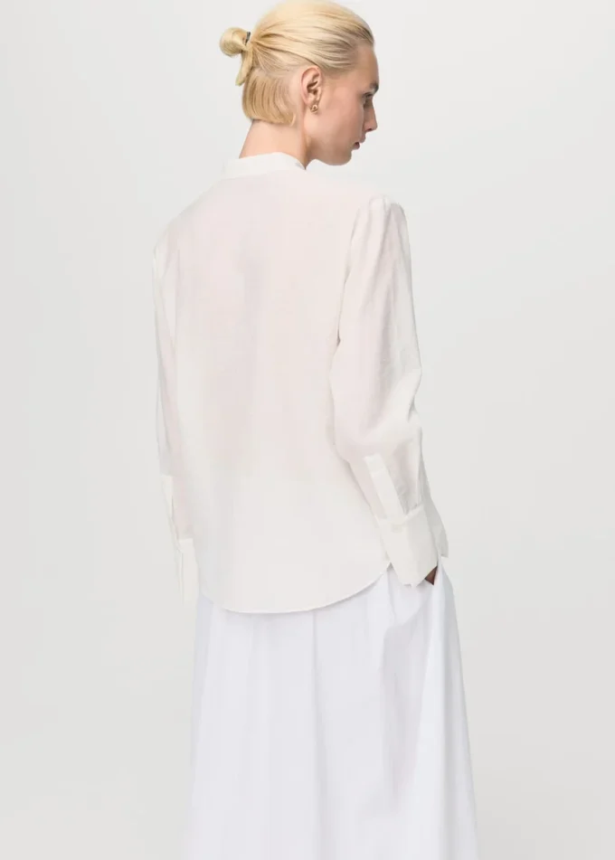 Blouse avec détails en dentelle