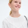 Blouse avec détails en dentelle Blouse avec détails en dentelle