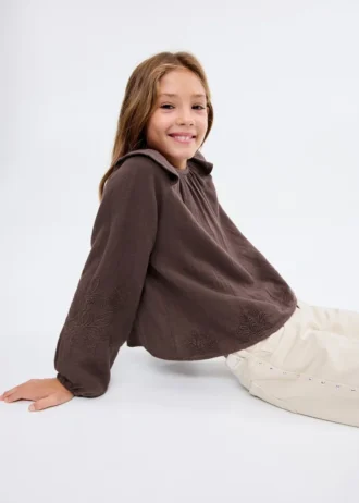 Blouse brodée à volants
