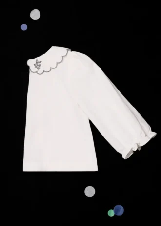 Blouse à col babydoll brodé