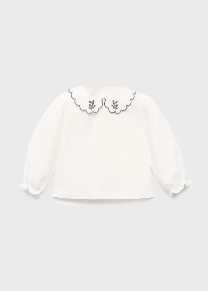 Blouse à col babydoll brodé