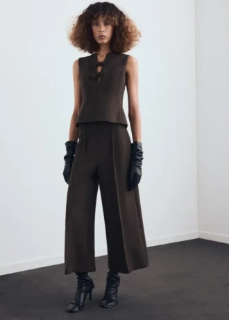 Blouse à col en V et nœuds