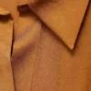 Blouse croisée en satin