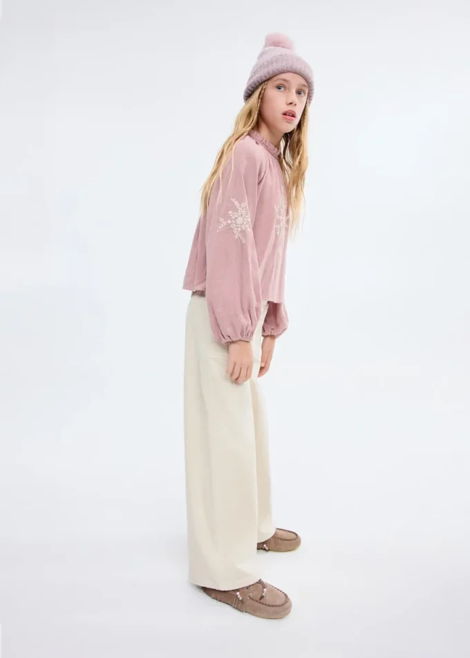 Blouse en coton avec broderies florales Blouse en coton avec broderies florales