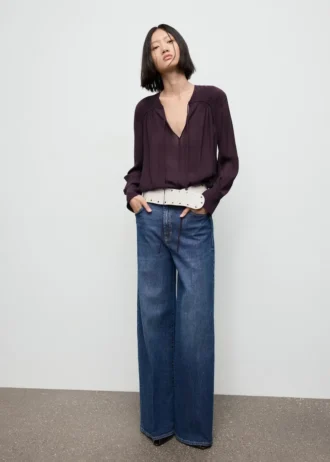 Blouse en mousseline avec encolure à nœud