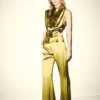 Blouse en satin avec encolure drapée