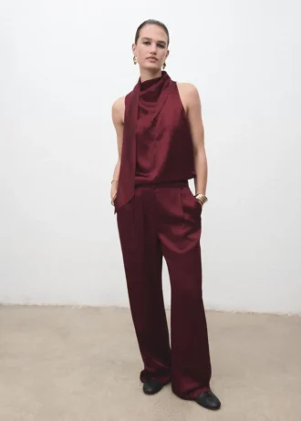 Blouse en satin avec foulard