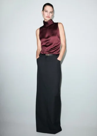 Blouse en satin à col montant