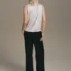 Blouse en satin à col montant