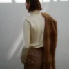 Blouse en satin à col montant
