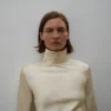 Blouse en satin à col montant