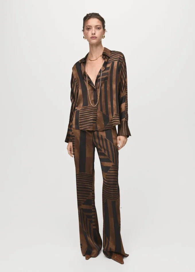 Blouse en satin rayé