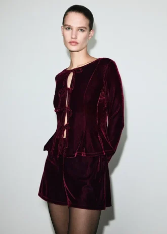 Blouse en velours avec nœuds
