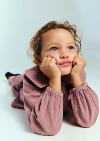 Blouse en velours côtelé avec col bébé