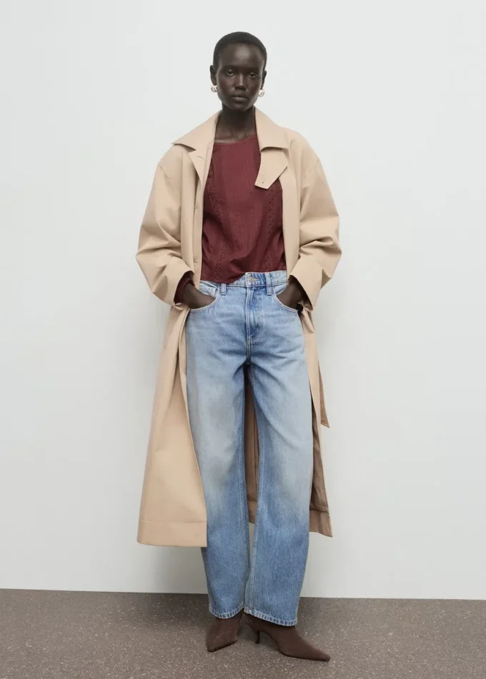 Blouse à manches bouffantes brodées