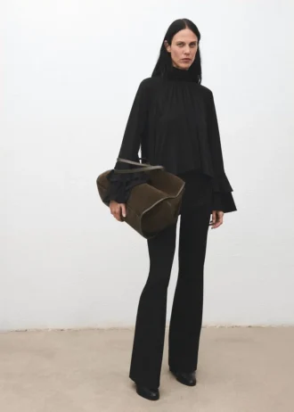 Blouse à manches évasées et volants