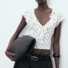 Blouse à pois avec volants