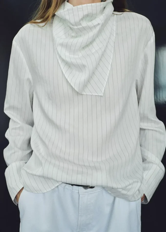Blouse rayée avec foulard