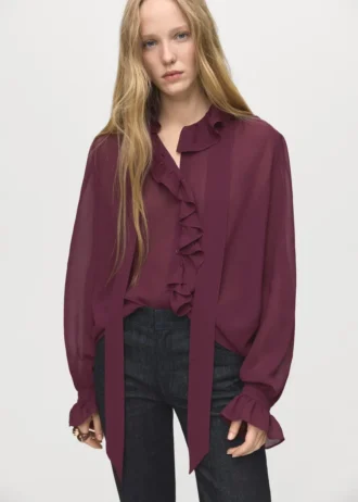 Blouse à volants avec foulard
