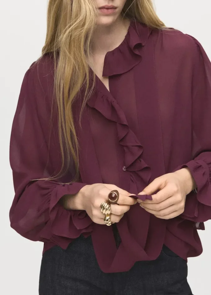 Blouse à volants avec foulard