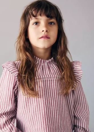 Blouse à volants et motif rayé