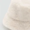 Bonnet effet fourrure