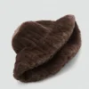 Bonnet en fausse fourrure