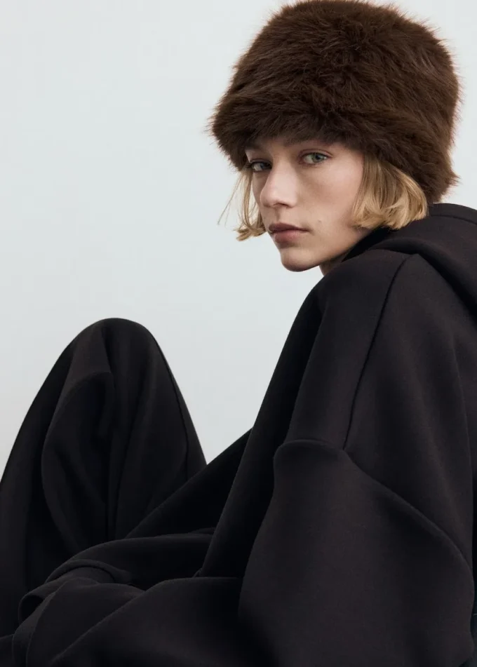 Bonnet en fausse fourrure