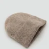 Bonnet en maille côtelée