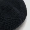 Bonnet en maille côtelée