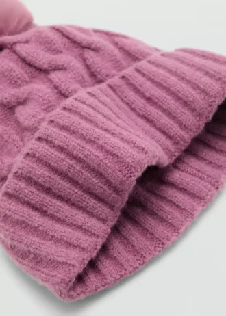 Bonnet à pompon en tricot