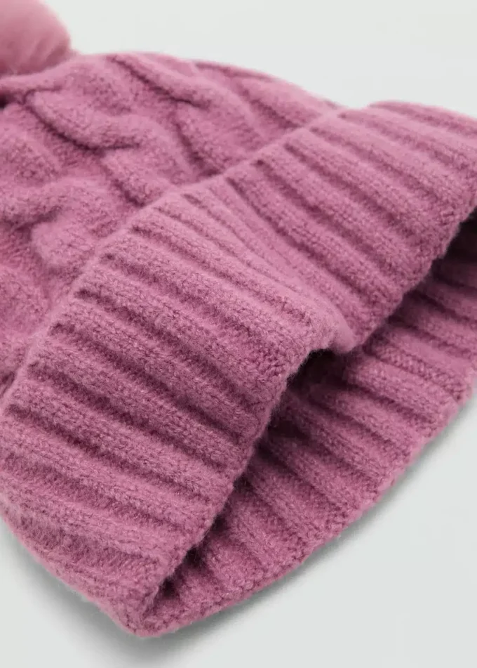 Bonnet à pompon en tricot
