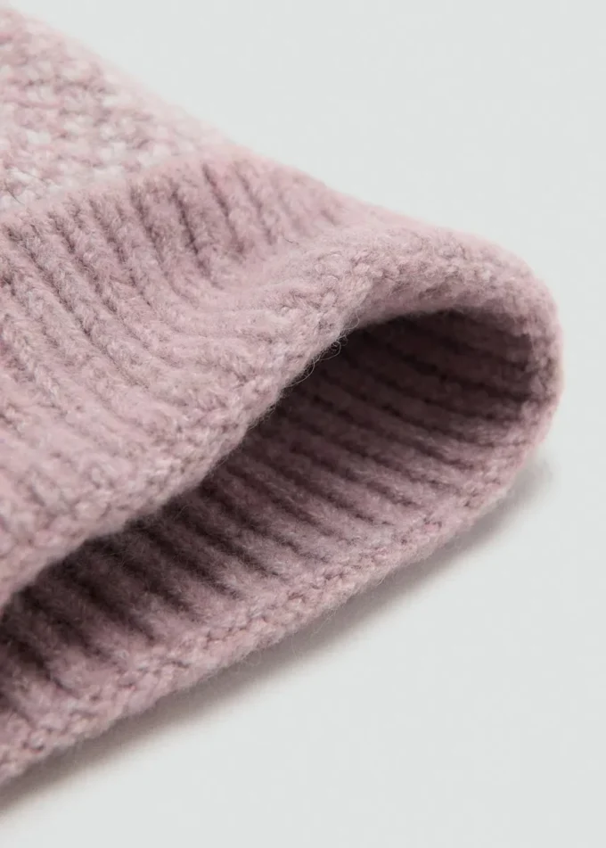 Bonnet à pompon en tricot