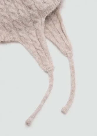 Bonnet à pompon en tricot