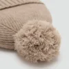 Bonnet à pompon en tricot