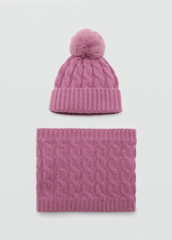 Bonnet à pompon en tricot