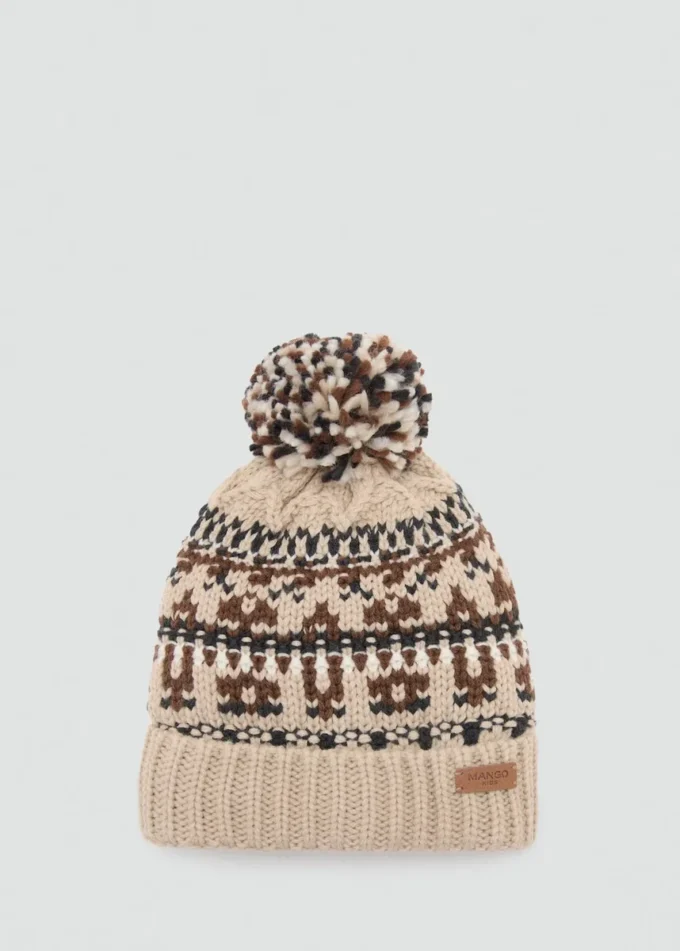 Bonnet à pompon en tricot